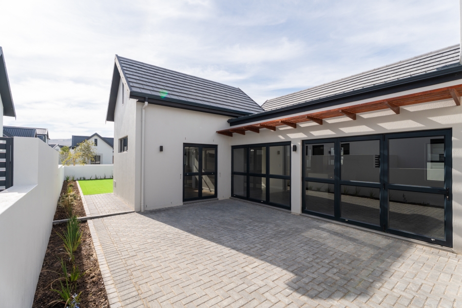 3 Bedroom Property for Sale in Sitari Country Estate Western Cape